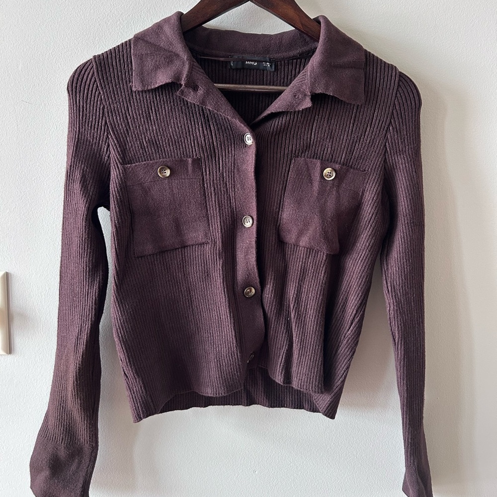 MANGO brown cropped button up sweater M